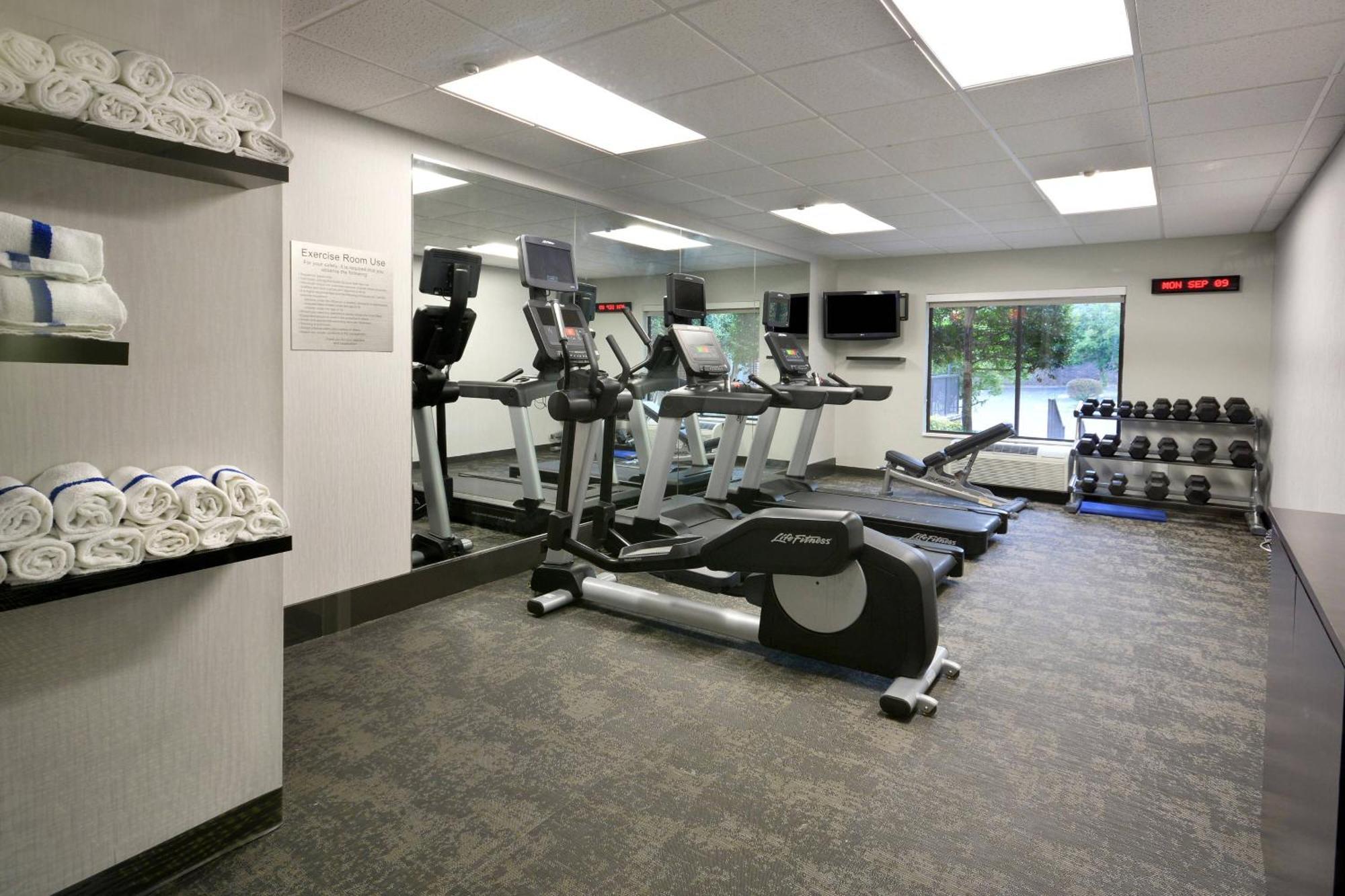 Fairfield Inn & Suites By Marriott Charlottesville North Εξωτερικό φωτογραφία